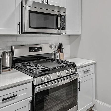 Fashionable 2Br In Downtown Location W Work Area Appartement Harrisburg Buitenkant foto