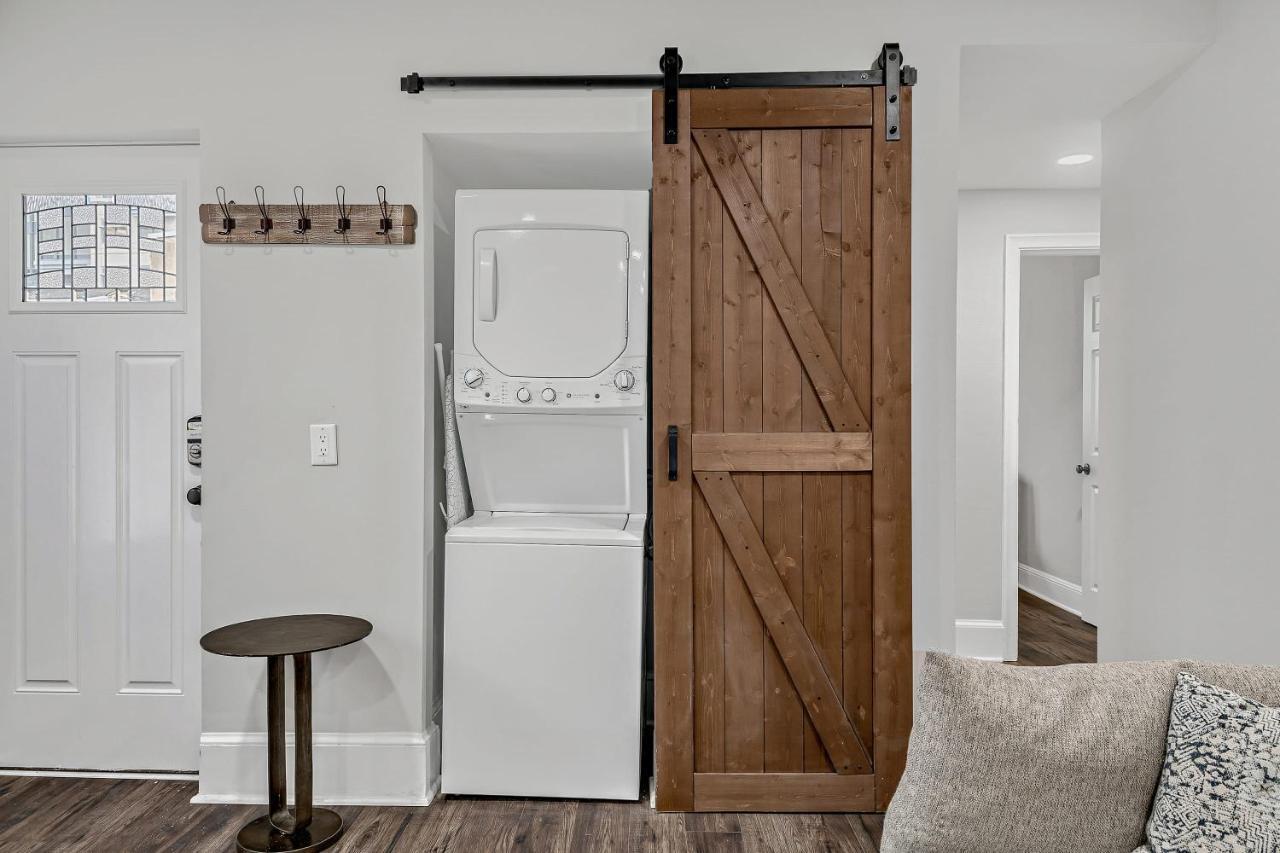 Fashionable 2Br In Downtown Location W Work Area Appartement Harrisburg Buitenkant foto
